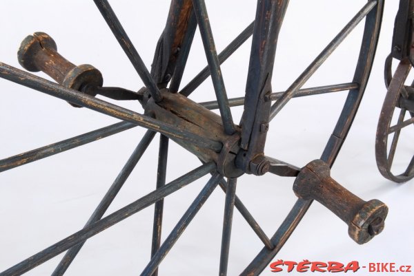 Wooden high wheel, made in Boston probably, USA – after a year 1873