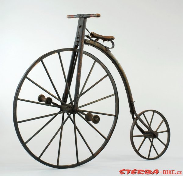 Wooden high wheel, made in Boston probably, USA – after a year 1873