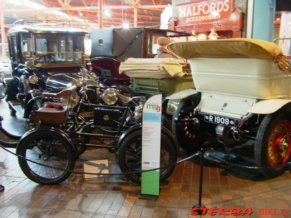 13/C National Motor Museum, Beaulieu – England