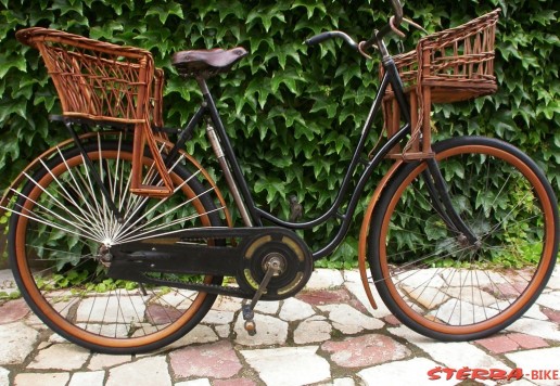 Lady's touring bicycle, La Francaise - Diamant - Francie