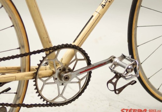 Magdelaine track machine, circa 1940