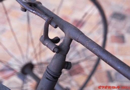 Tricykl tandem, cca 1890