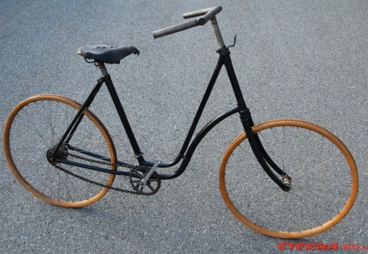 Raleigh Ladies bike c1900