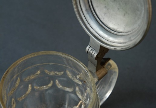 Decorative tankard 13 cm with bicycle motif