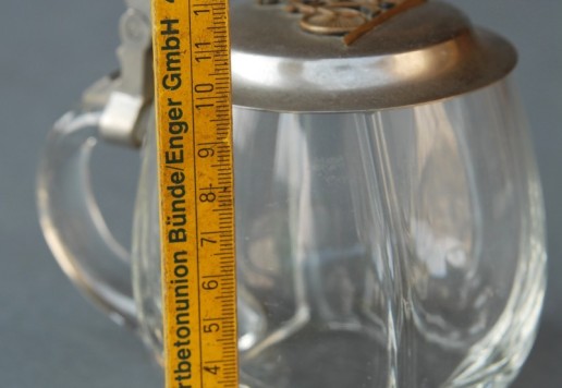 Decorative tankard 10 cm with bicycle motif