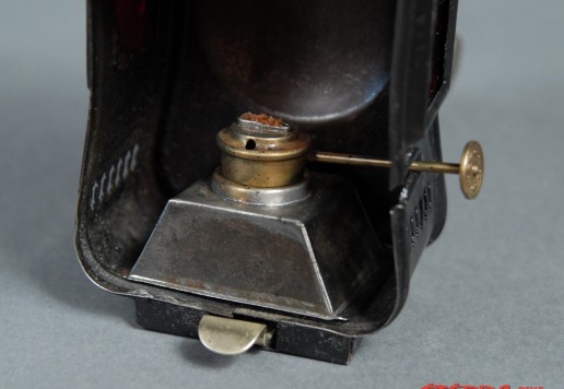H. Miller & Co. Ltd, oil lamp  