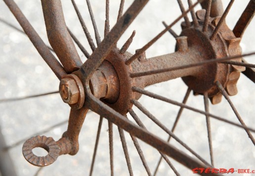 Suspension X frame safety c. 1888