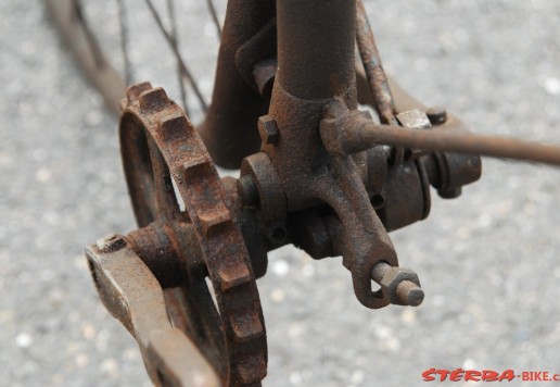 Suspension X frame safety c. 1888