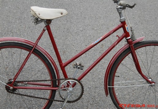 Velamos, dívčí kolo "PIONÝR 22" cca 1960/70