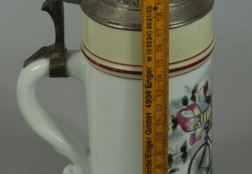 Decorative tankard 23 cm with bicycle motif