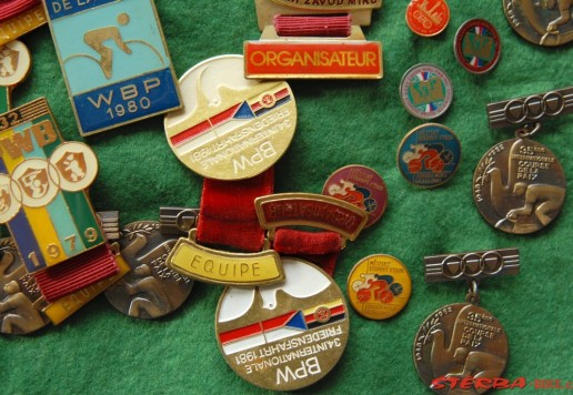 Group of badges "Course de la Paix"