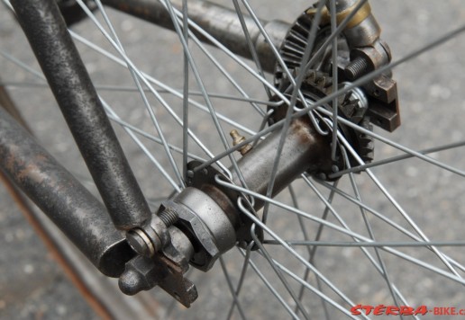 METROPOLE Ladies bike c.1900