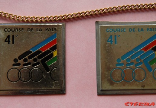 Group of badges "Course de la Paix"