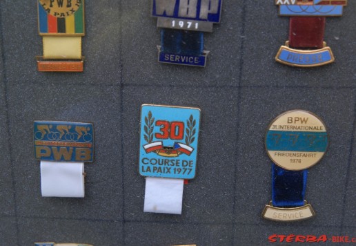 Badges "Course de la Paix" in box