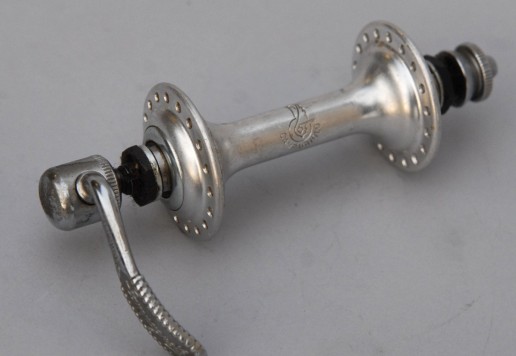 Front hub Campagnolo (2)