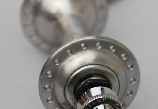 Front hub Campagnolo (3)
