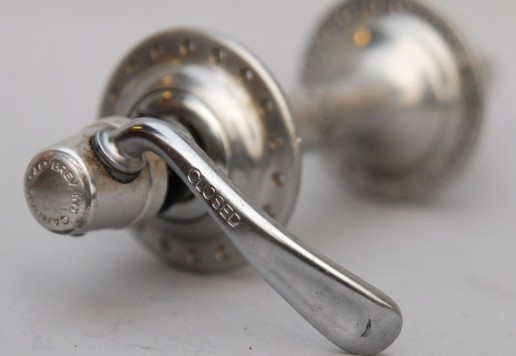 Front hub Campagnolo (4)