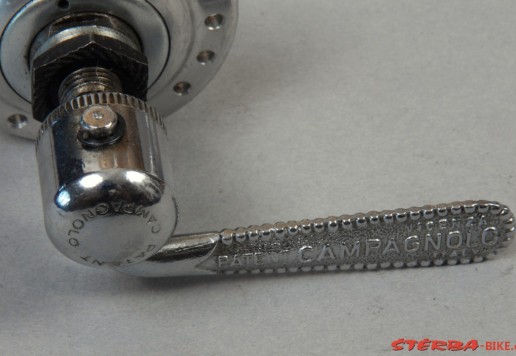 Náboje Campagnolo silniční