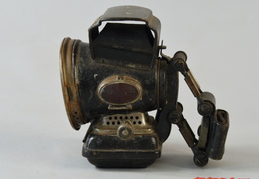 Oil Lamp King of the Road