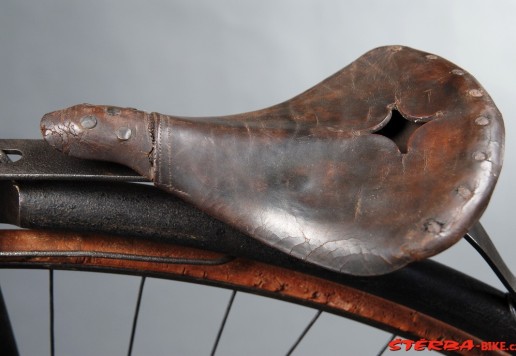 High wheel - Columbia Expert 1884