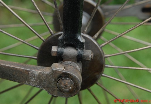 SINGER  High wheel - England 46“ – 1886