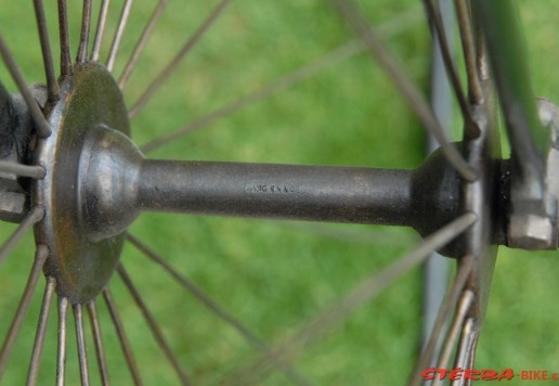 SINGER  High wheel - England 46“ – 1886