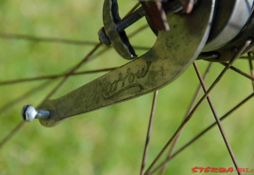 Tandem pro dva pány, Clipper - USA