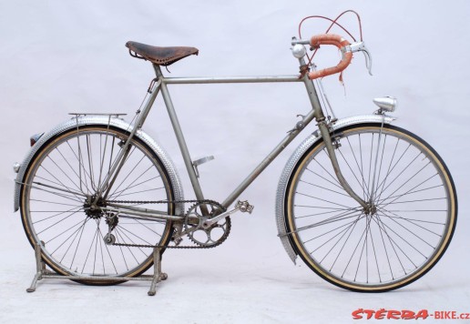 Rousset randonneur bicycle