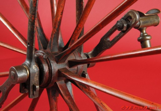 Anthoni, Paris, France, boneshaker – c.1870