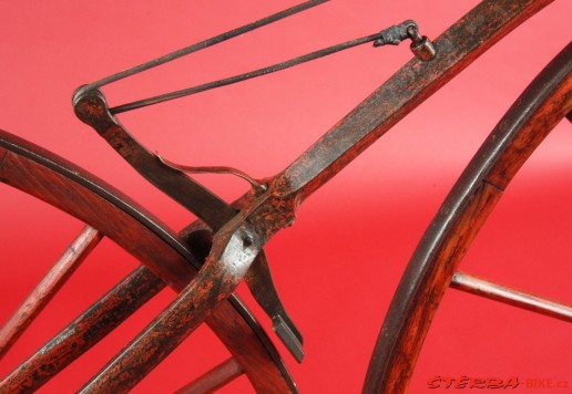 Anthoni, Paris, France, boneshaker – c.1870