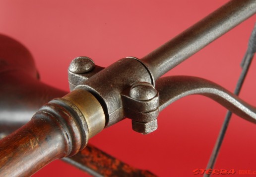 Anthoni, Paris, France, boneshaker – c.1870