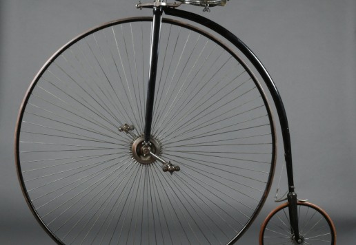 High wheel with suspension seadle - BRUXELLES 52"c.1880