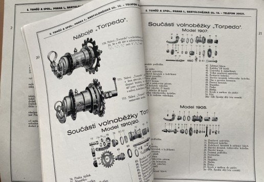 2 x katalog Velo: Tomšů  1928 - 30 a Wolf 1928-29