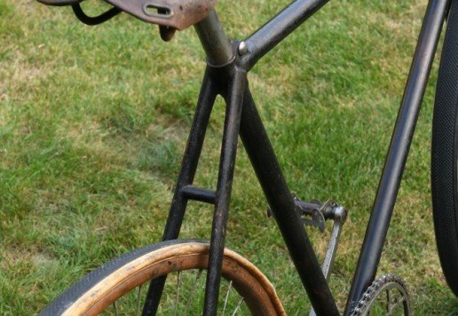 BSA závodní stroj, cca 1920