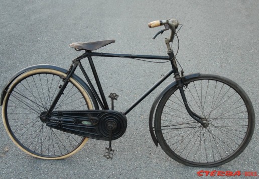 SANCHOC - G.Schwartz,suspension model, 1922