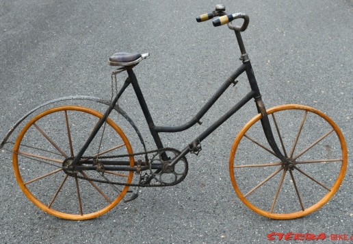 TA/ML 26, wooden wheel "SYSTEME LEROY" c.1900
