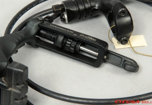 Hydraulic "V" brake