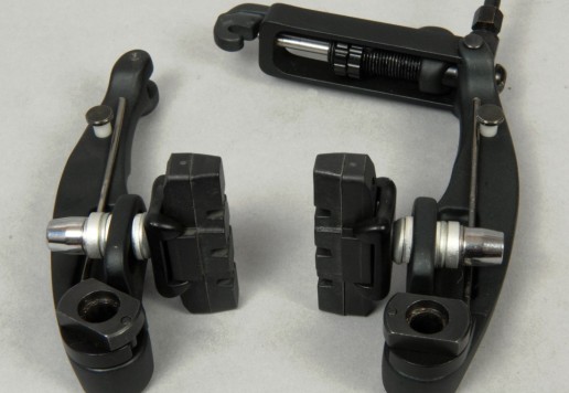 Hydraulic "V" brake