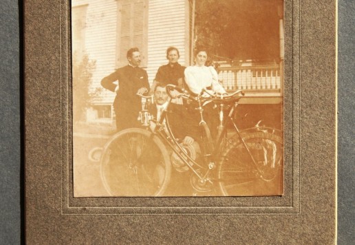 Set of 8 carton photographs