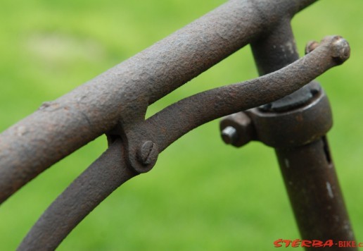 „X-frame“ – bezpečník