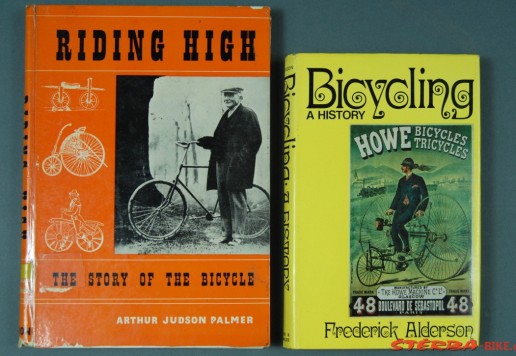 Dvě knihy s cyklistickou tématikou