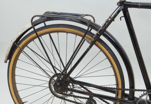 "Luxury“ Hirondelle retro-directe – France 1920 circa
