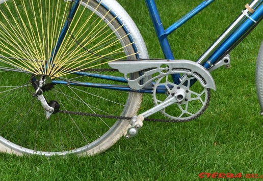 Lady's fullsuspension bicycle O.F.F.A . 