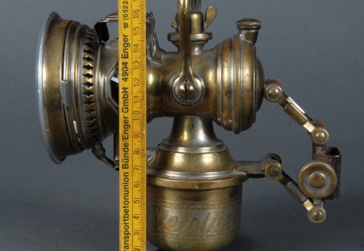 H. Miller & Co. 'Cetolite' acetylenová lampa