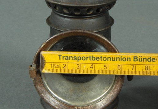 Jabez Bates & Co. oil lamp