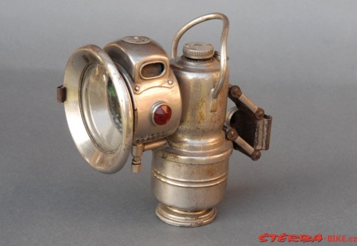 Powell & Hanmer gas lamp