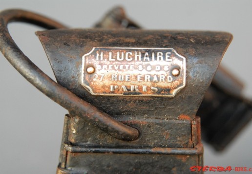 H.LUCHAIRE – lamp