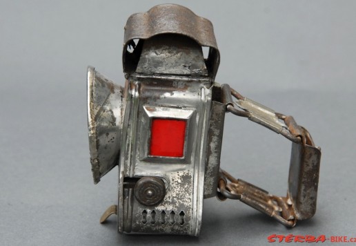 Oil lamp - unknown manufacture