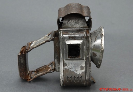 Oil lamp - unknown manufacture