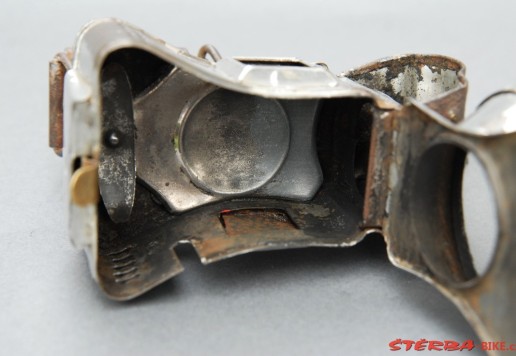 Oil lamp - unknown manufacture